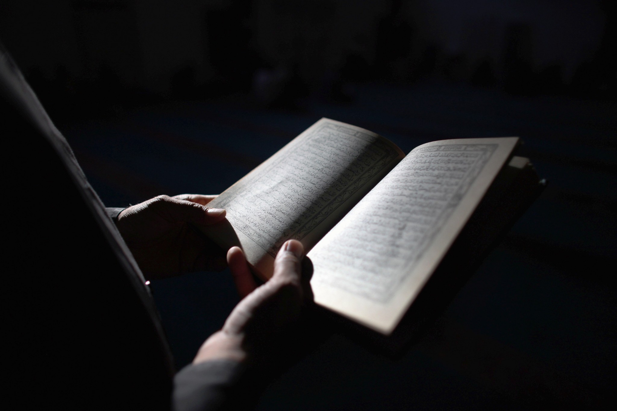 SENGGUK TANGIS ABU BAKAR OLEH AL-QUR’AN